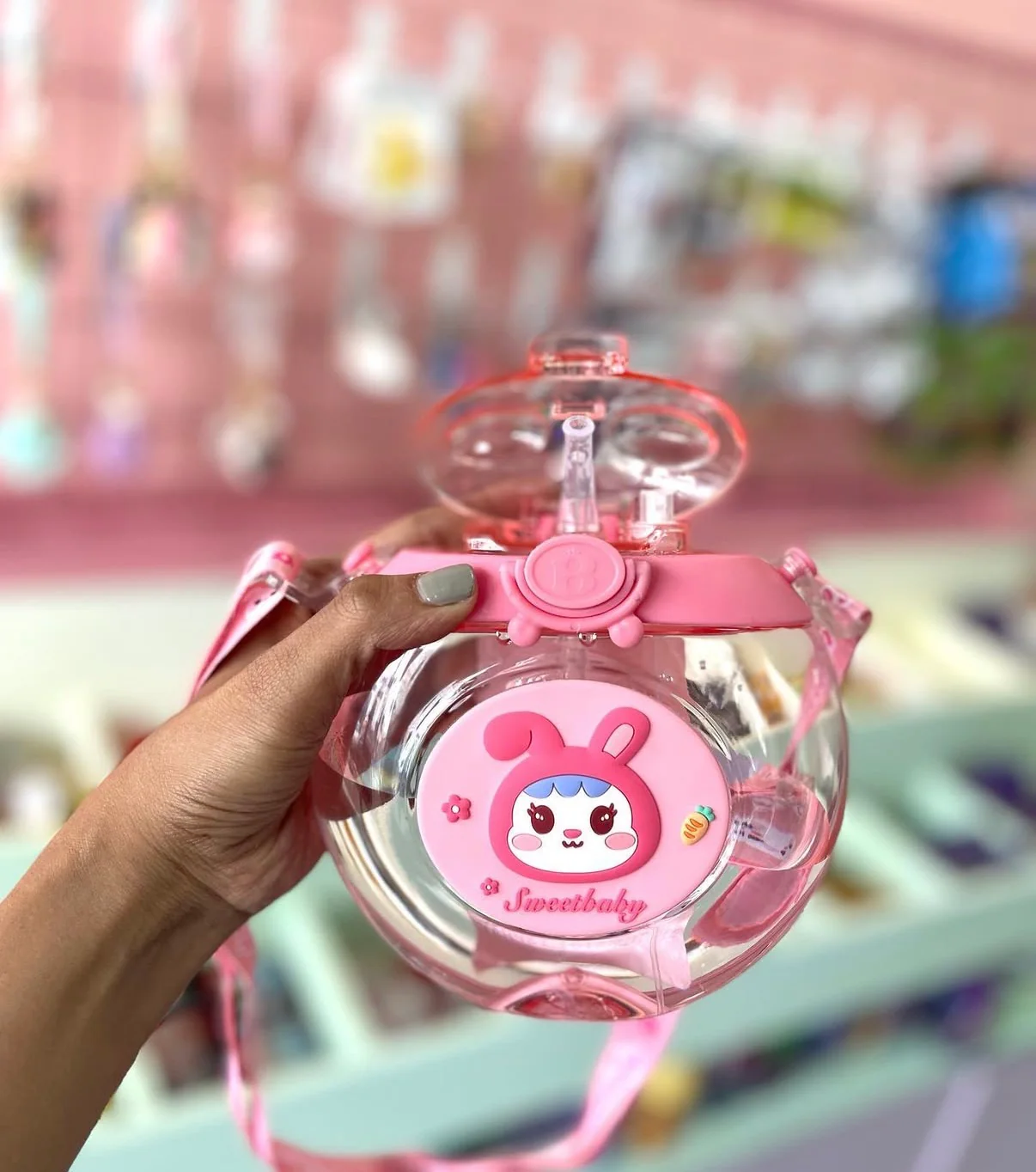 Botella de Agua Kawaii con bombilla y rociador splash - Image 6