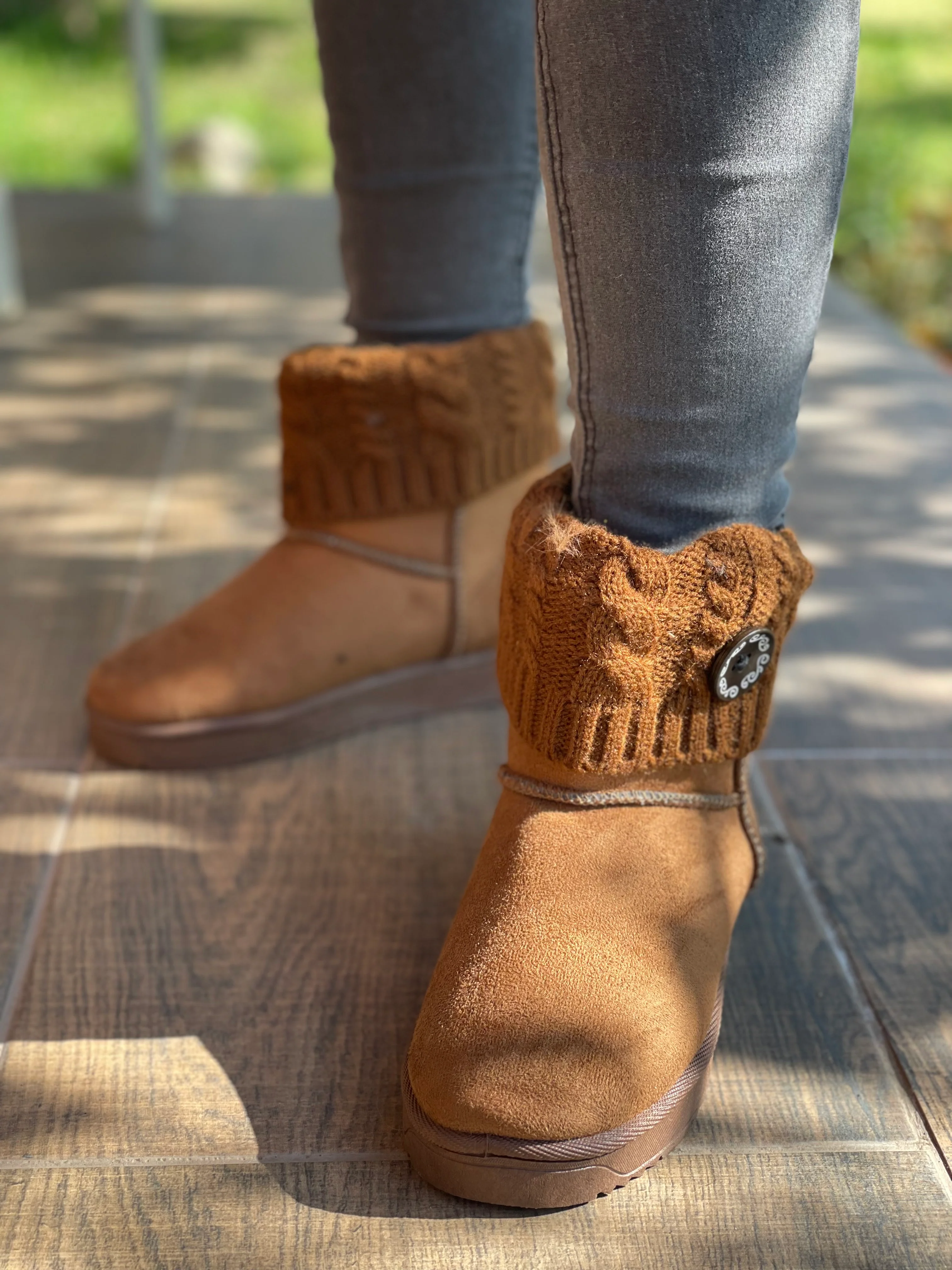 Pantu Botas - Image 3