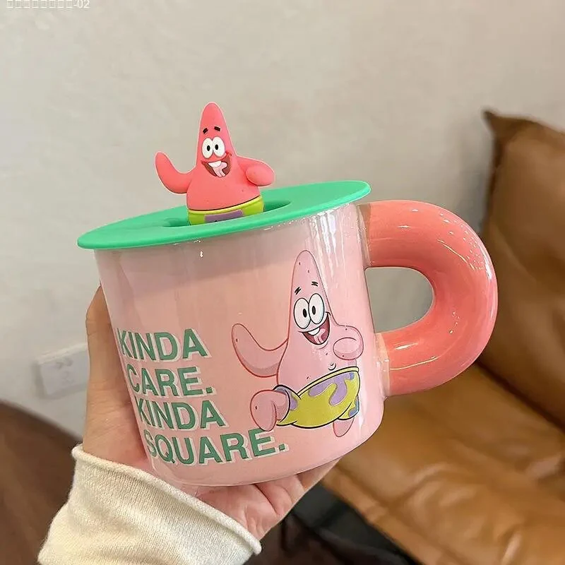 Taza Patricio Estrella “Kinda Care, Kinda Square” con Tapa y Figura 3D - Image 5