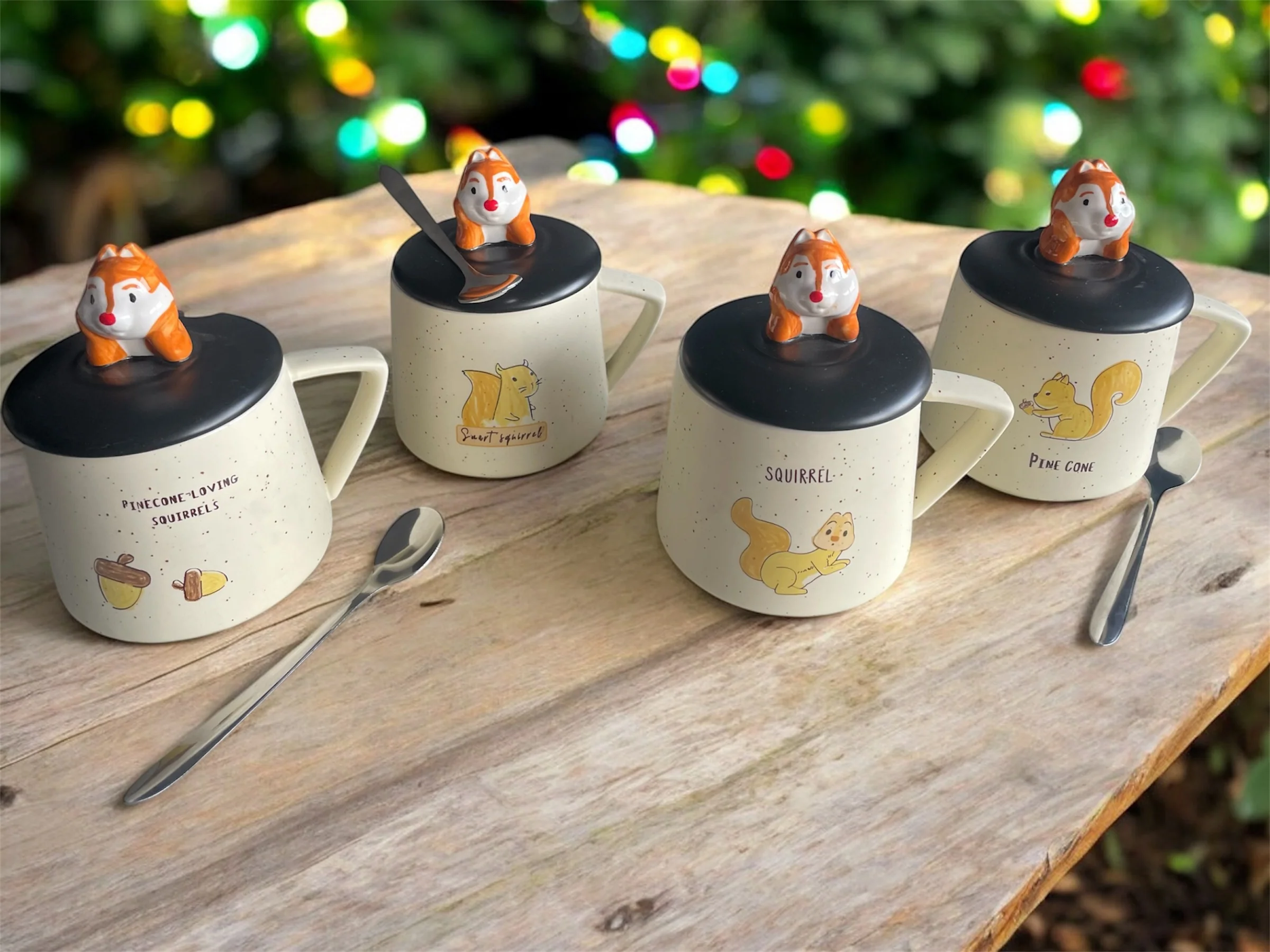 Taza Ardillita 3D con Tapa y Cucharita – Edición Forest Cozy