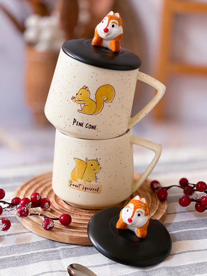 Taza Ardillita 3D con Tapa y Cucharita – Edición Forest Cozy - Image 2