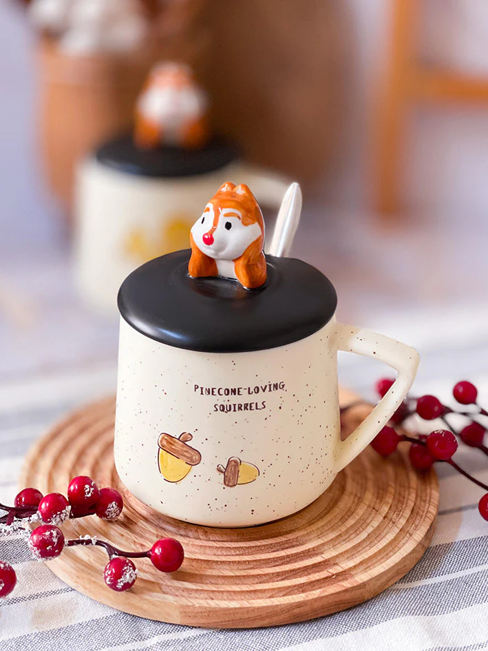 Taza Ardillita 3D con Tapa y Cucharita – Edición Forest Cozy - Image 5